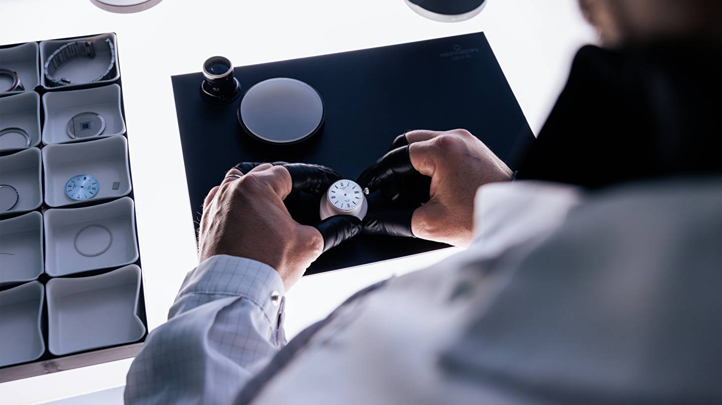 Время, движимое светом: PRC 100 Solar