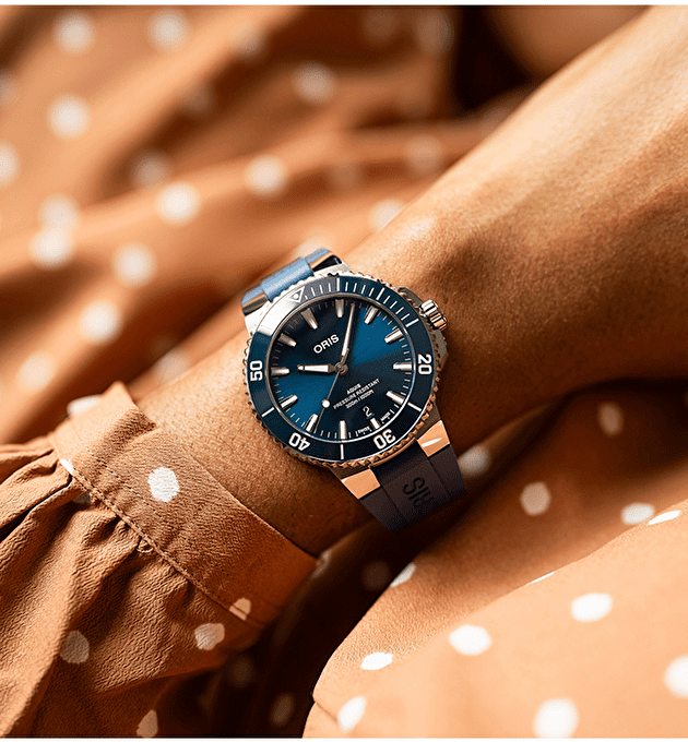 Наручные часы Aquis Date