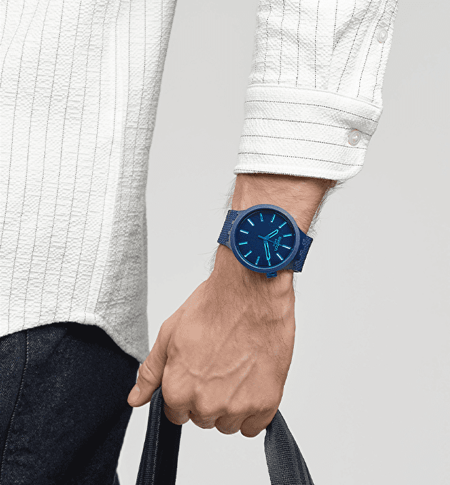 Наручные часы SWATCH INDIGO GLOW