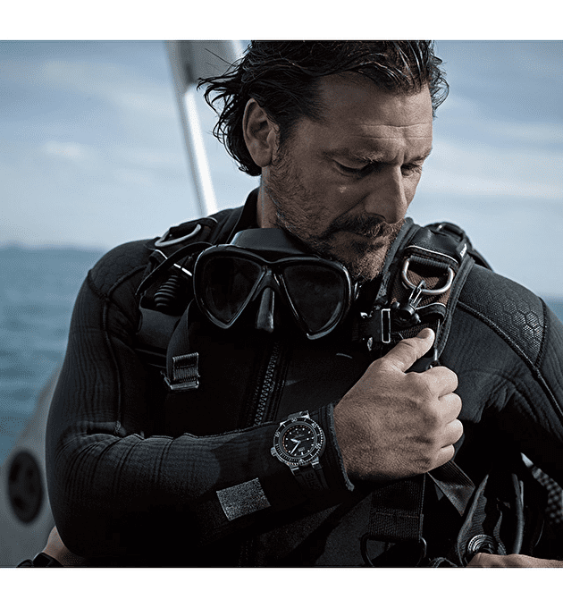 Наручные часы Aquis Depth Gauge