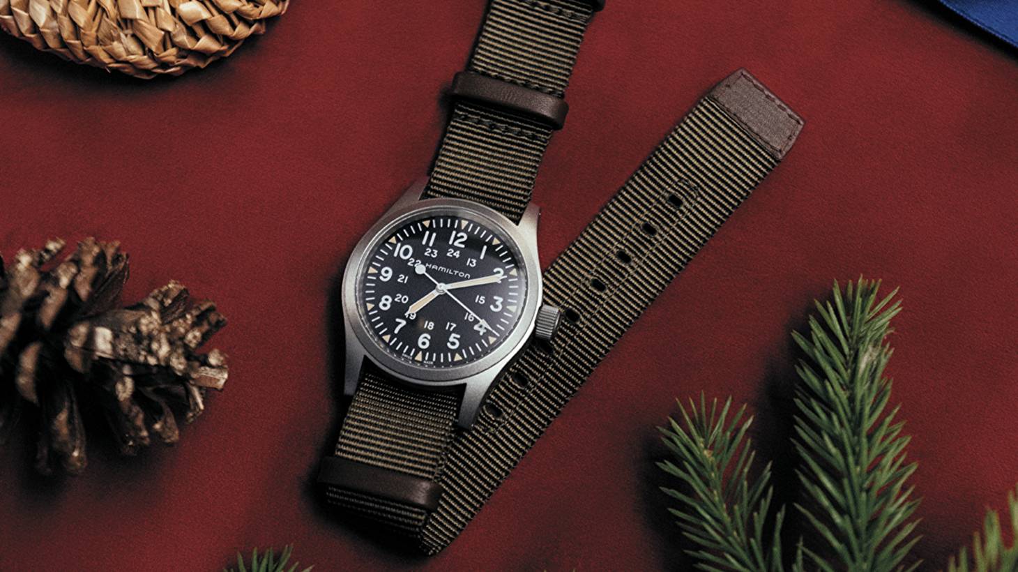 Hamilton открывает праздничный сезон 