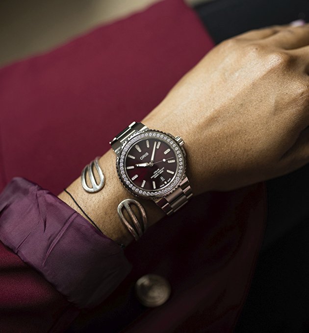 Наручные часы Aquis Date