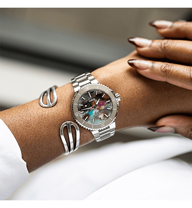 Наручные часы Aquis Date