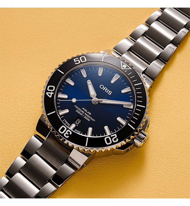 Наручные часы Aquis Date